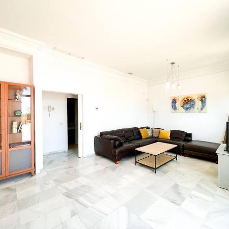 Modern Three-Level Apartment Near The Sea Benalmádena Buitenkant foto